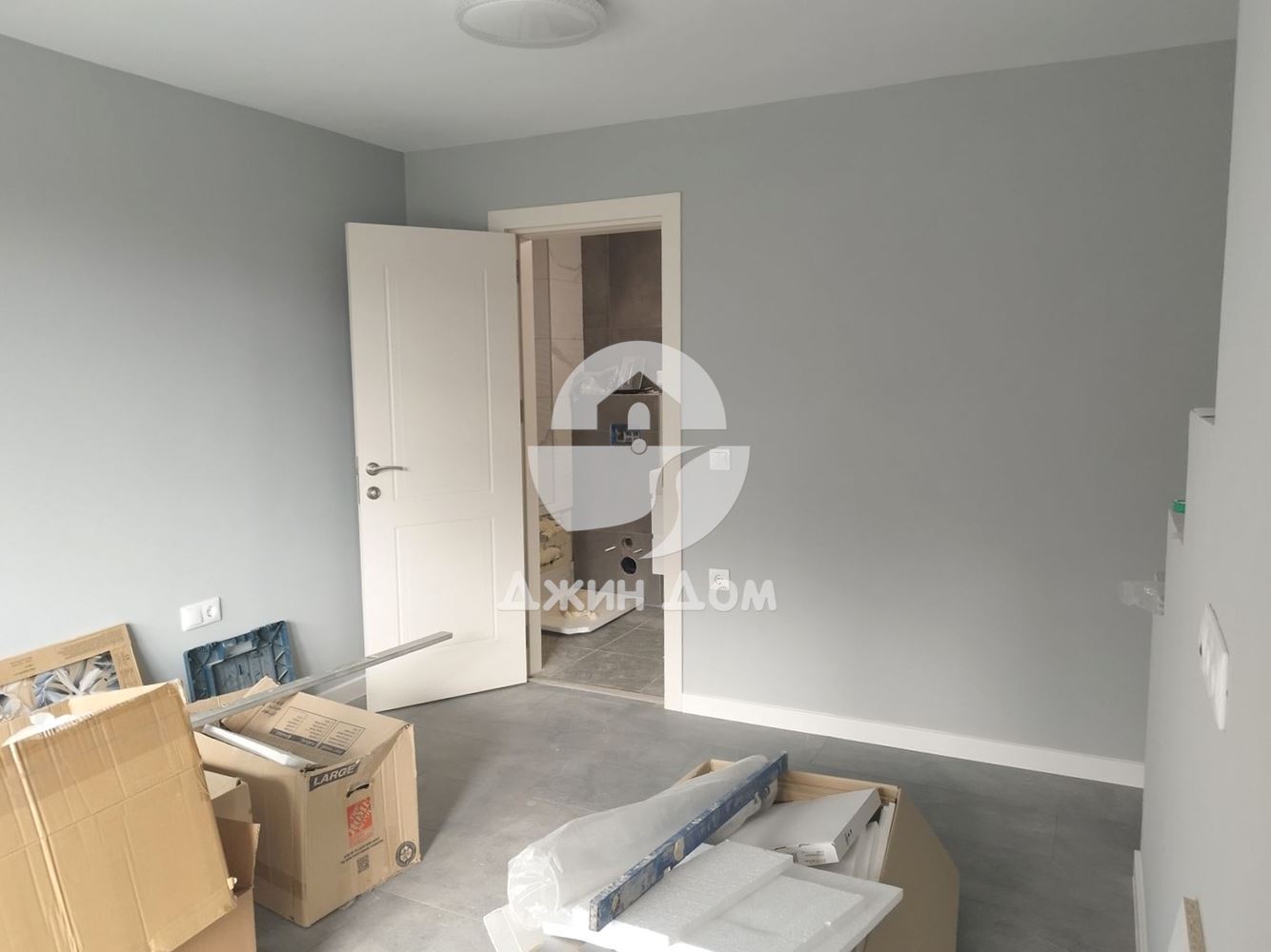 Просторна двуетажна къща в гр. Бяла - 0