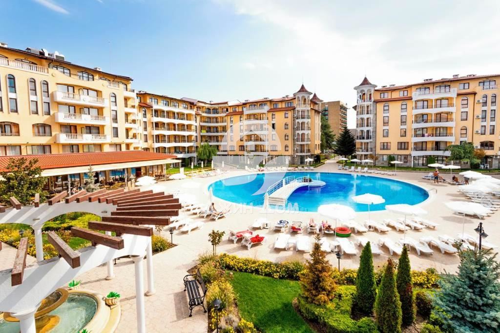 Просторен обзаведен едностаен апартамент в к-с Роял Сън, Слънчев бряг - 0