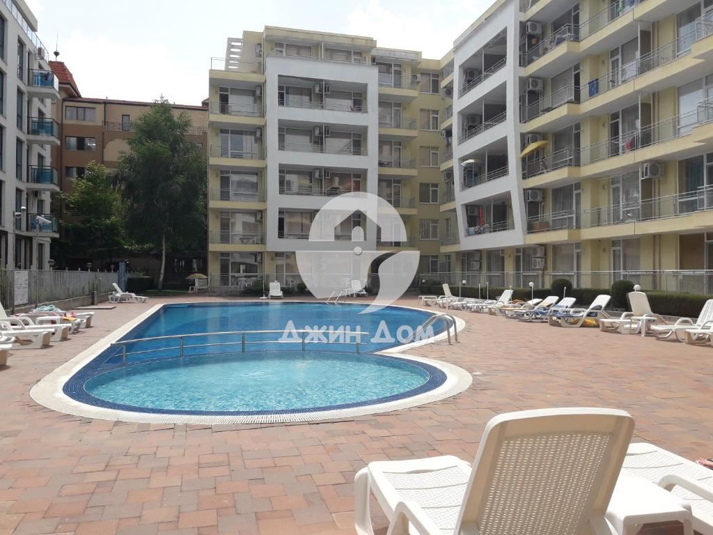 Просторен двустаен апартамент в к-с Сънсет Бийч 2, к.к. Слънчев бряг - 0