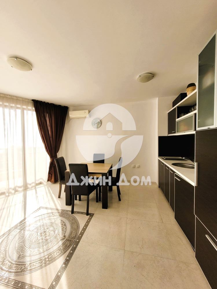 Tристаен пентхаус с ПАНОРАМА МОРЕ И ПЛАНИНА в Милениум, Свети Влас - 0