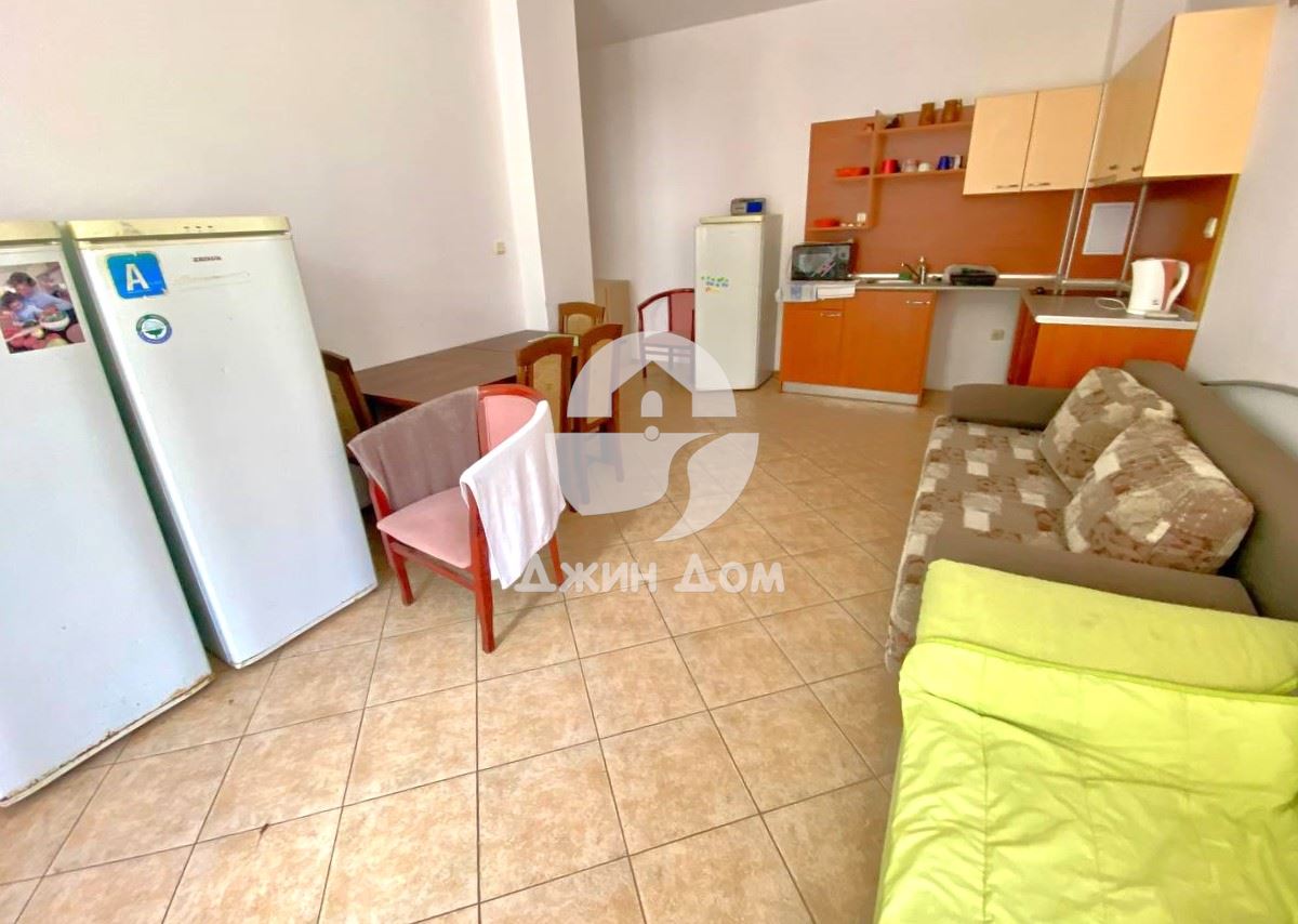 Просторен тристаен апартамент в к-с „Гранд Камелия“, к.к. Слънчев бряг - 0