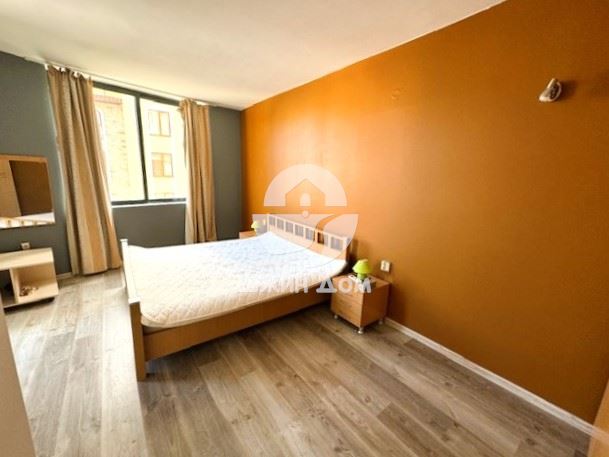 Просторен обзаведен тристаен апартамент в к-с Авалон, Слънчев бряг - 0