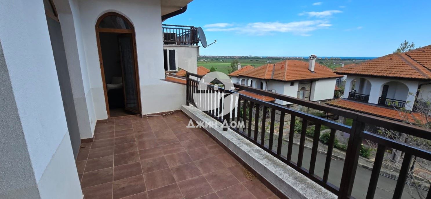 Просторен тристаен апартамент с ГЛЕДКА МОРЕ в к-с Винеярдс, гр. Ахелой - 0