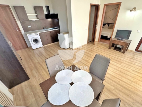 Просторен двустаен апартамент в к-с „Камелот Резиденс“, к.к. Слънчев бряг - 0