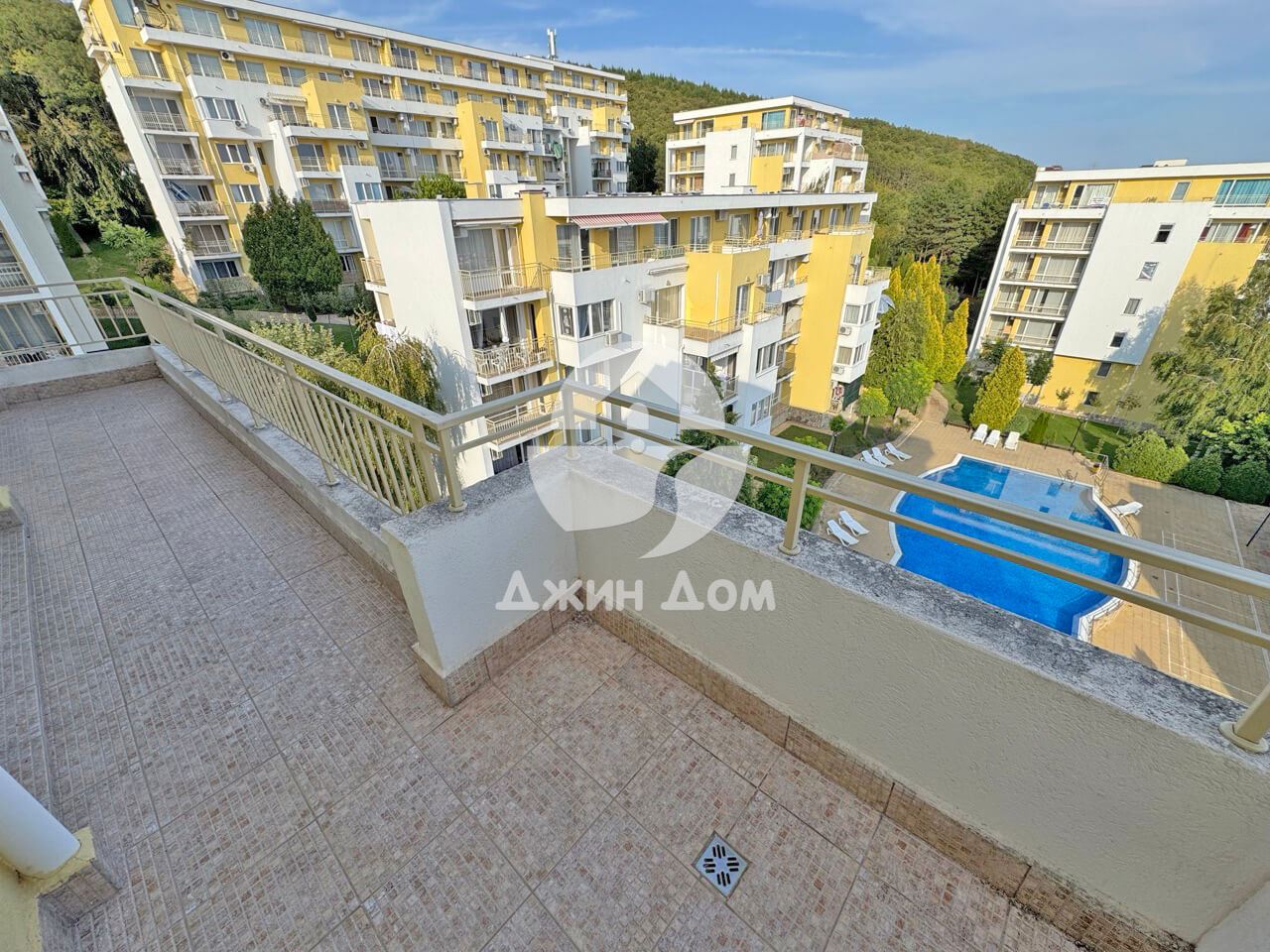 Двустаен апартамент с ПАНОРАМА МОРЕ в к-с „Краун Форт“, гр. Свети Влас - 0