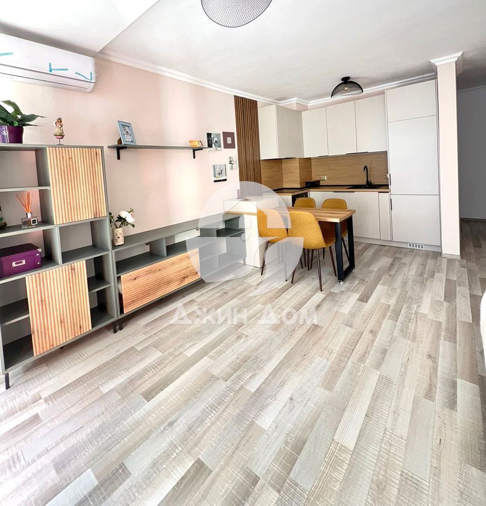 Просторен двустаен апартамент БЕЗ ТАКСА в к-с „Вила Венеция“, Св. Влас - 0