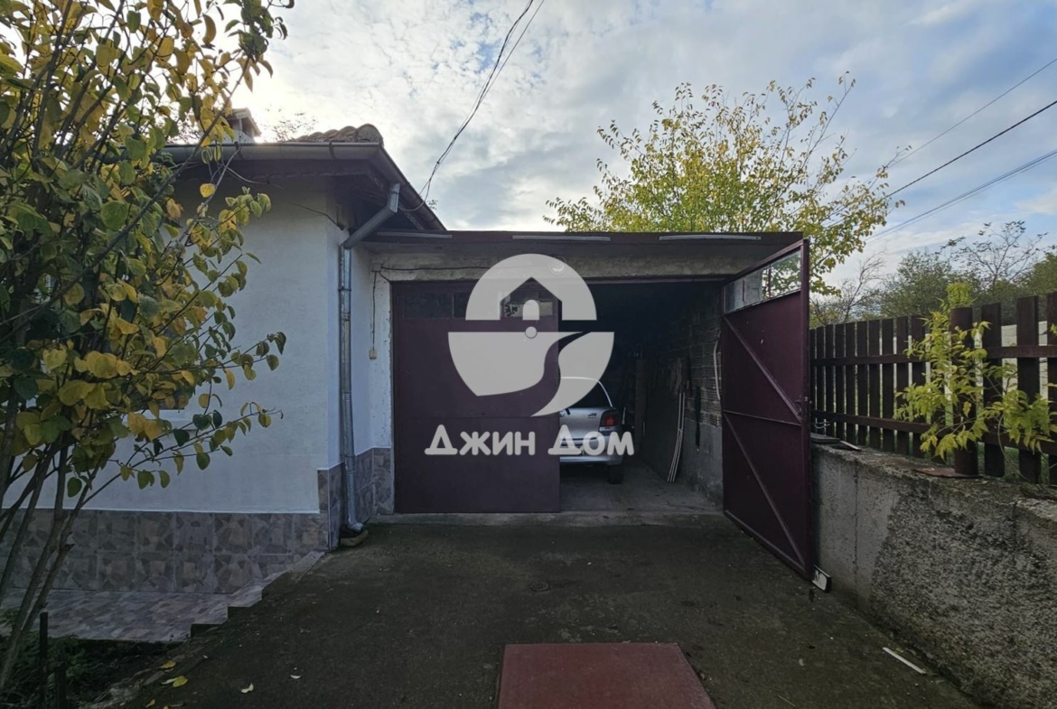 Едноетажна къща в с. Драчево, гр. Бургас - 0