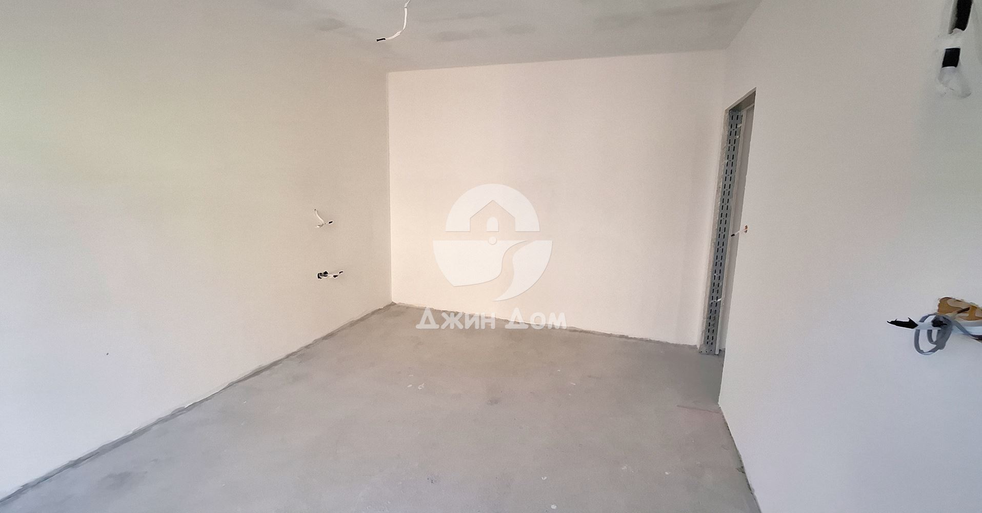 Просторен двустаен апартамент на ПЪРВА ЛИНИЯ МОРЕ в гр. Несебър - 0