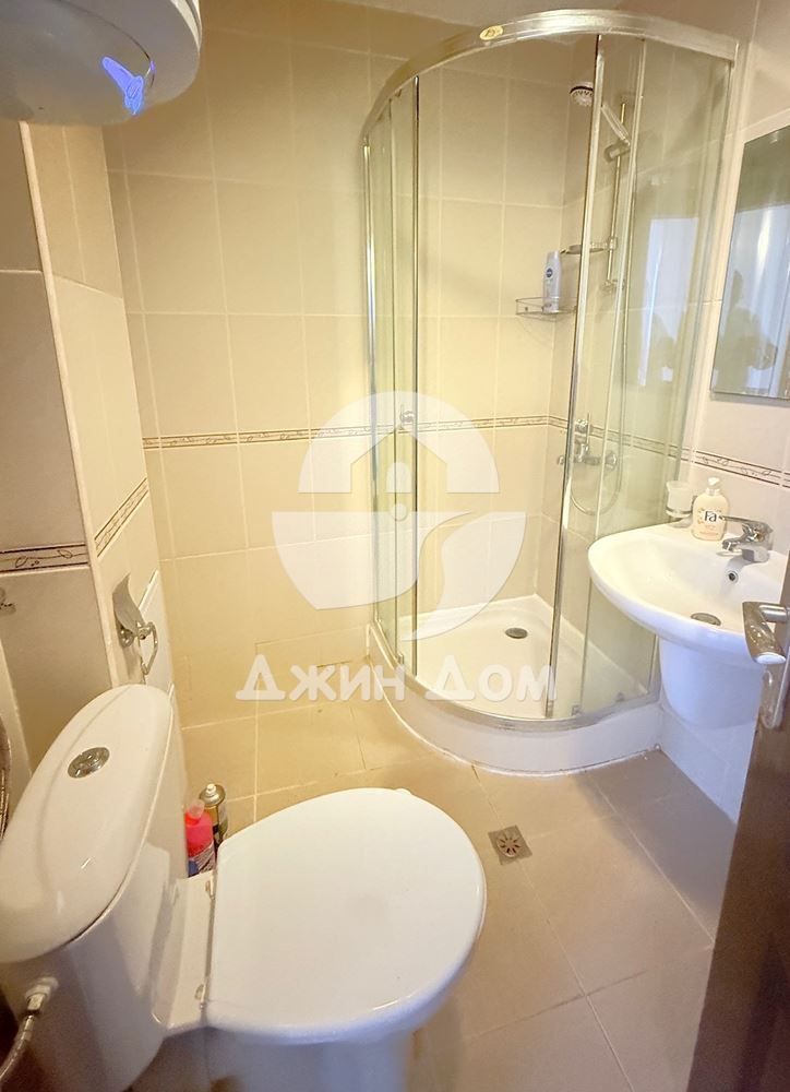 Просторен тристаен апартамент в к-с „Бей Вю Вилас“, с. Кошарица - 0