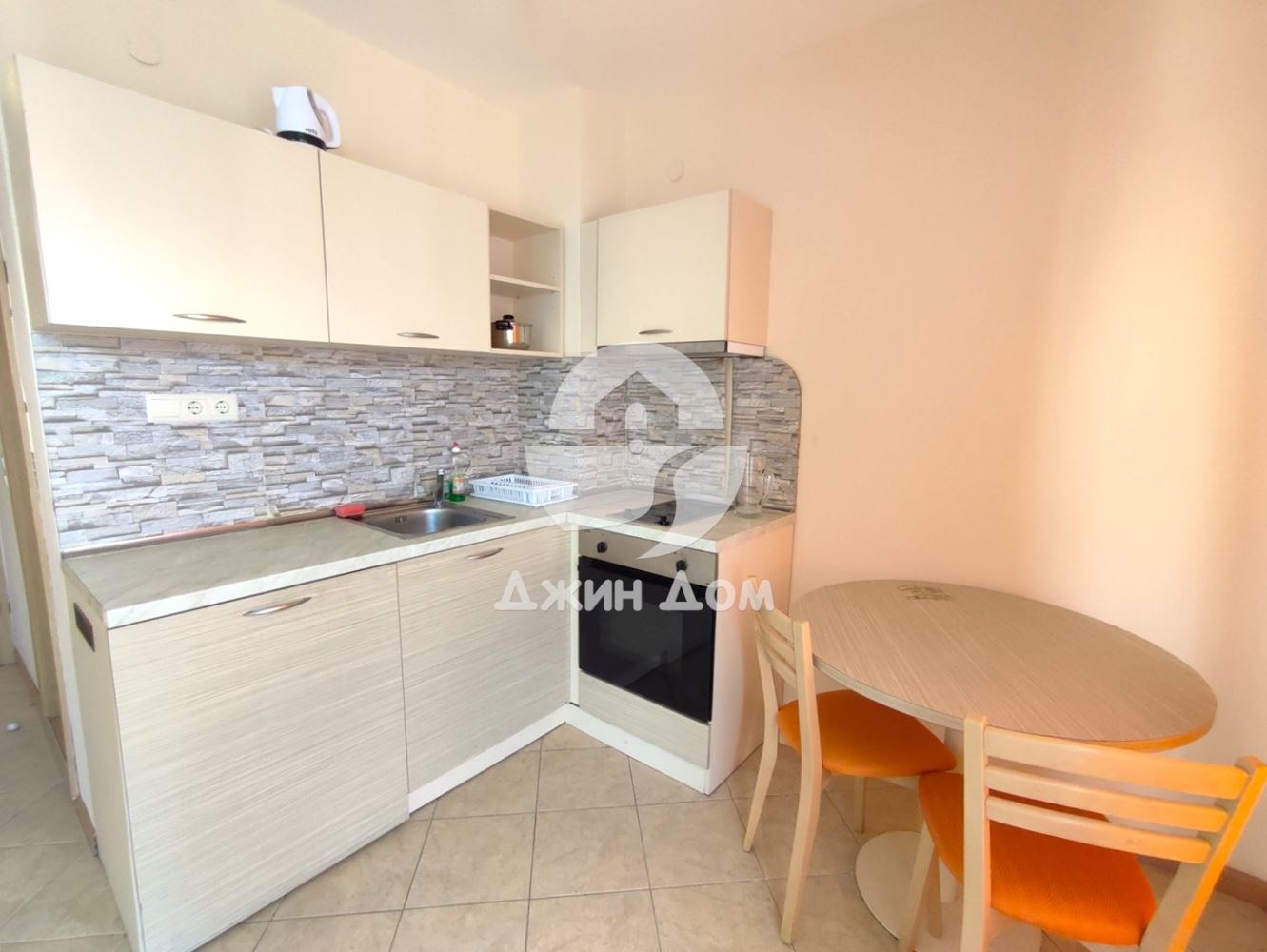 Просторен обзаведен едностаен апартамент в к-с Роял Сън, Слънчев бряг - 0