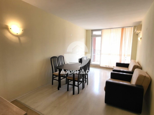 Просторен едностаен апартамент в к-с Сънсет Бийч 4, к.к. Слънчев бряг - 0