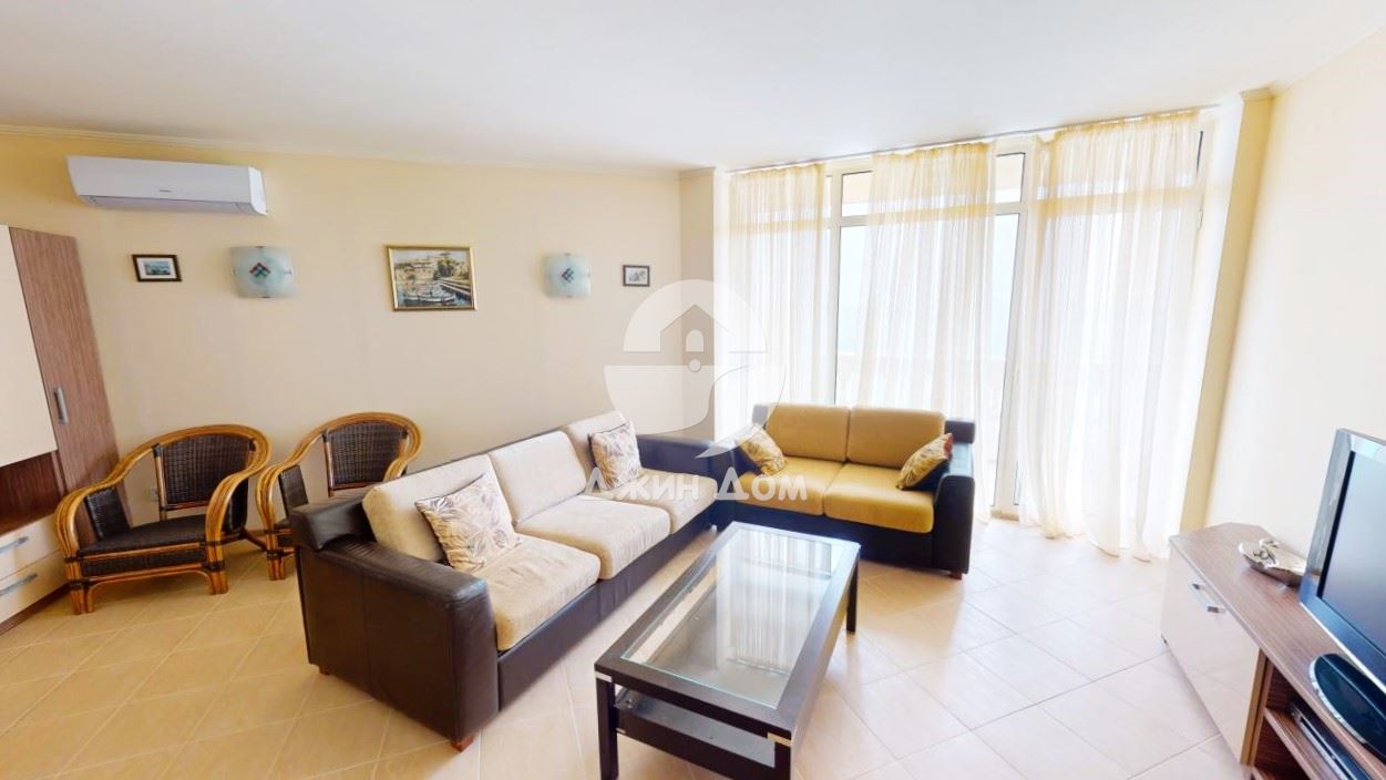 Просторен тристаен апартамент с ПАНОРАМА МОРЕ в Атриум Бийч, Елените - 0