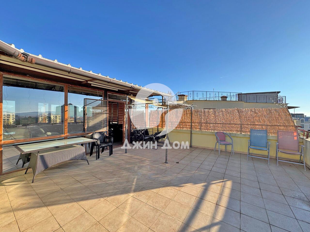 Просторен двустаен апартамент в к-с „Антония“, гр. Свети Влас - 0