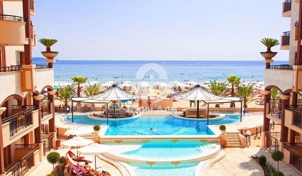 Тристаен апартамент с ПАНОРАМА МОРЕ в к-с Голдън Рейнбоу, Слънчев бряг - 0