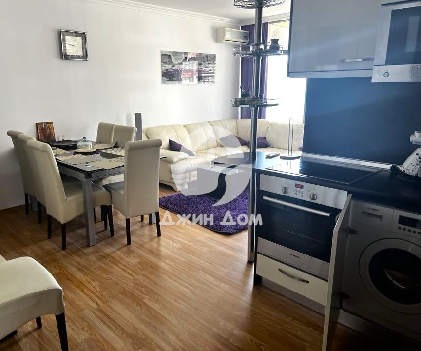 Тристаен апартамент с ГЛЕДКА МОРЕ в к-с „Долче Вита 2“, гр. Свети Влас - 0