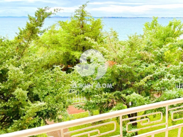 Двустаен апартамент с ПАНОРАМА МОРЕ в к-с Сън Палас, гр. Свети Влас - 0