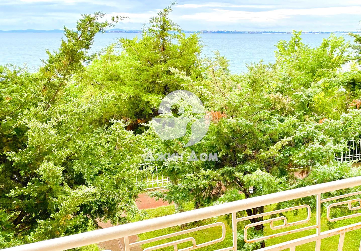 Двустаен апартамент с ПАНОРАМА МОРЕ в к-с Сън Палас, гр. Свети Влас - 0