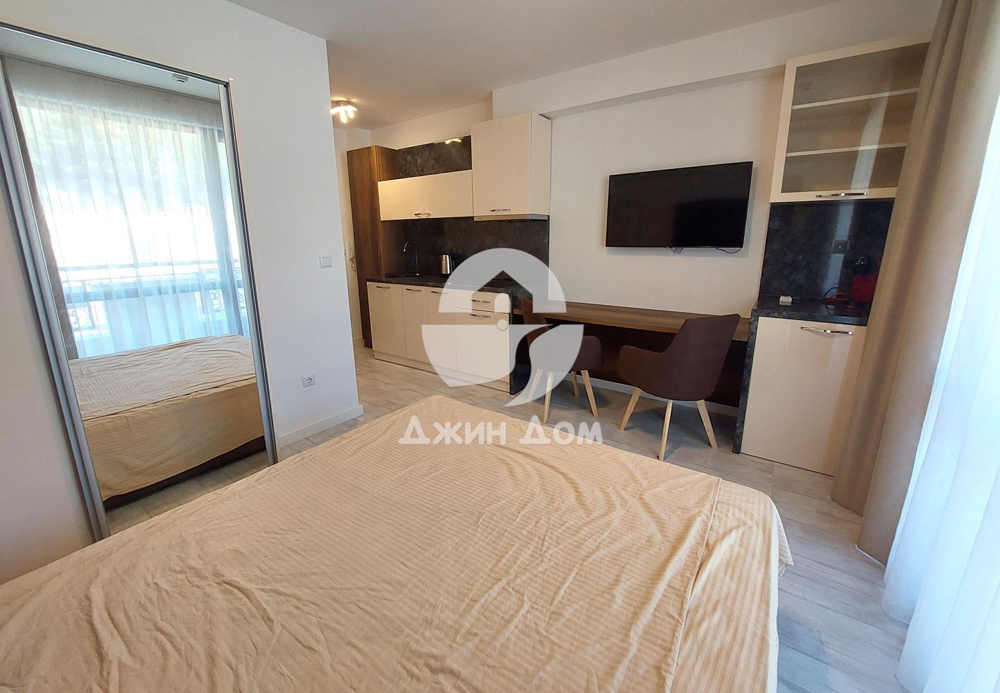 Едностаен апартамент в к-с „Оникс Бийч Резиденс“, гр. Свети Влас - 0