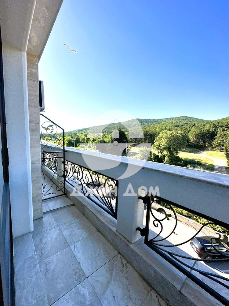 Апартамент с ПАНОРАМА ПЛАНИНА в к-с Оникс Бийч Резиденс, Свети Влас - 0