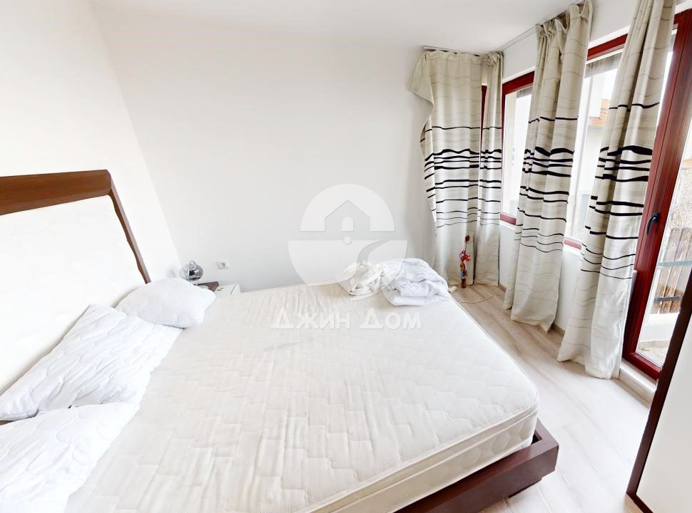 Просторен стилен тристаен апартамент в к-с “Бей Вю Вилас”, с. Кошарица - 0