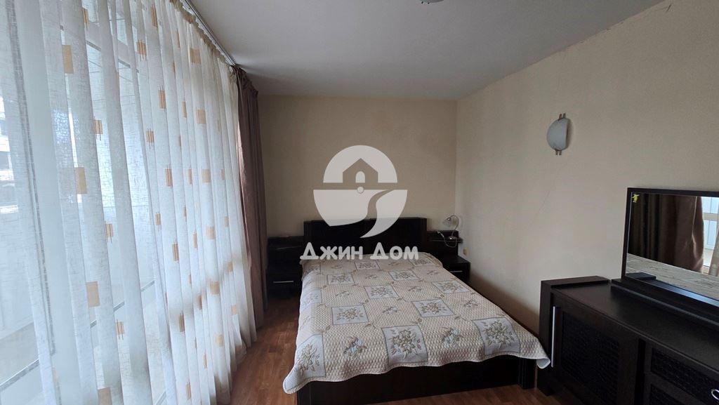 Просторен тристаен апартамент в к-с “Елит 4”, к.к. Слънчев бряг - 0