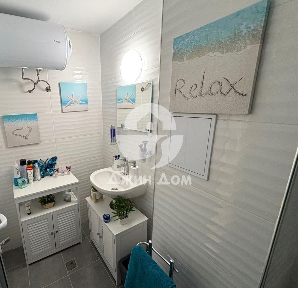 Стилен тристаен апартамент с ДВОР в гр. Свети Влас - 0