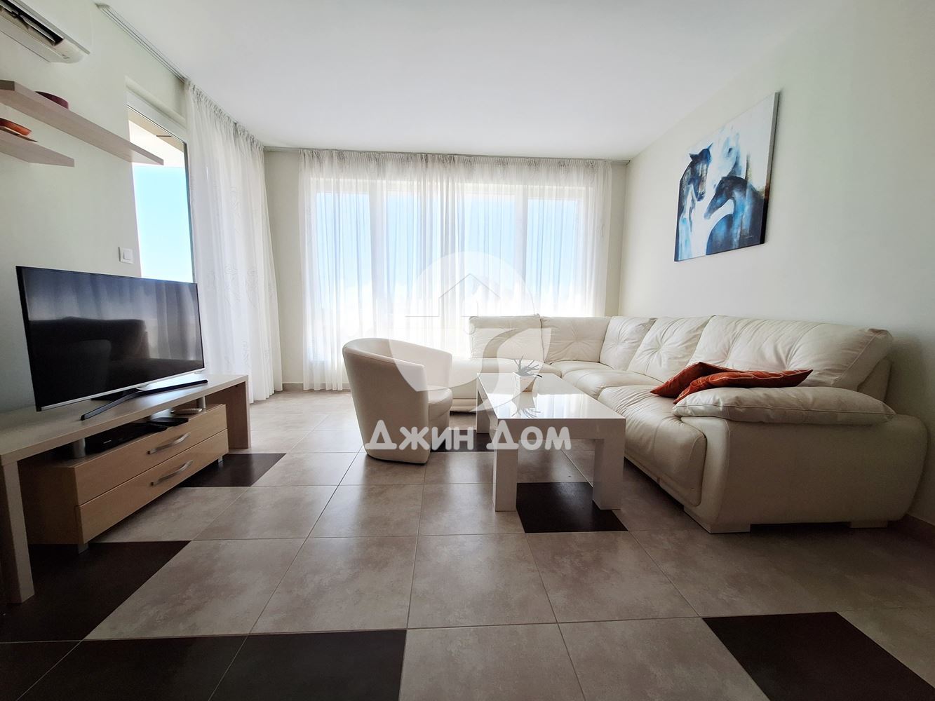 Тристаен апартамент с ГЛЕДКА МОРЕ в к-с Вила Аристо, гр. Свети Влас - 0