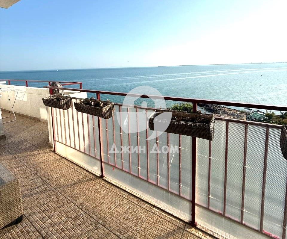 Тристаен с ФРОНТАЛНА ГЛЕДКА МОРЕ в к-с „Марина Вю Форт Бийч“ - 0