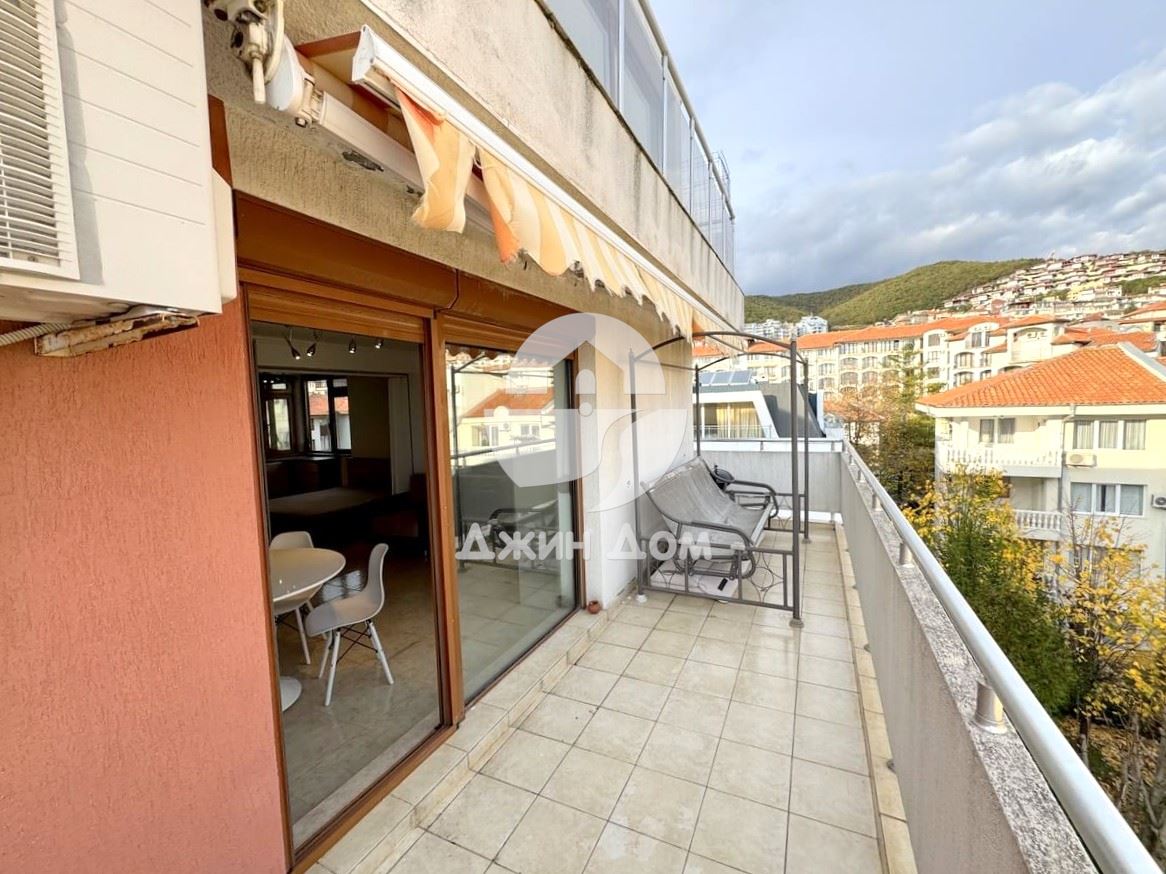 Едностаен апартамент с ГЛЕДКА МОРЕ в к-с Лазур 4, гр. Свети Влас - 0