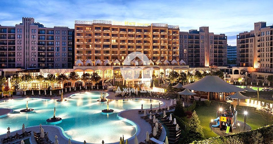 Двустаен апартамент в к-с „Барсело Роял Бийч“, к.к. Слънчев бряг - 0