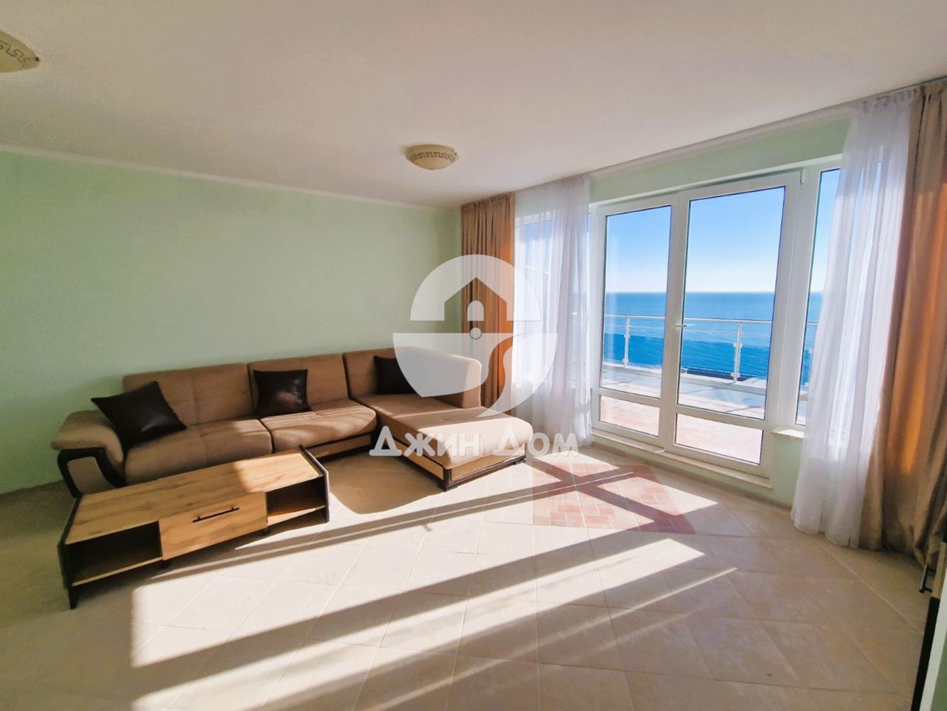 Тристаен пентхаус с ПАНОРАМА МОРЕ в к-с „Оазис“, с. Равда - 0