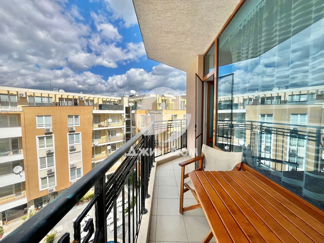 Едностаен апартамент с ГЛЕДКА МОРЕ в к-с Каролина, к.к Сл.бряг - 0