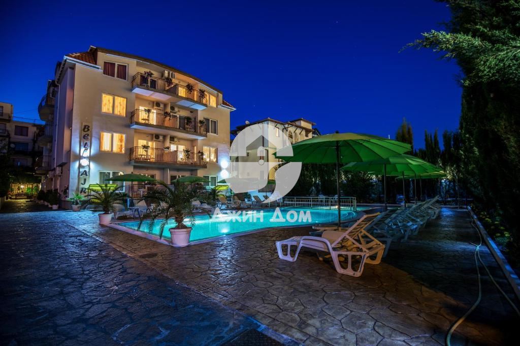 Просторен двустаен апартамент в к-с Белл Еър, гр. Свети Влас - 0