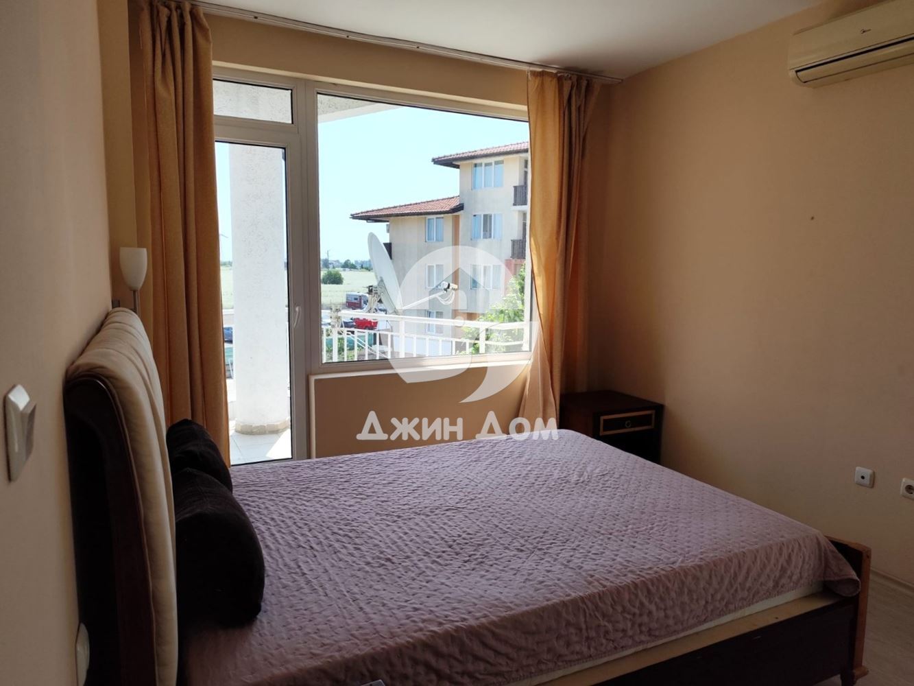 Тристаен апартамент в жилищна сграда с НИСКА ТАКСА, гр. Ахелой - 0