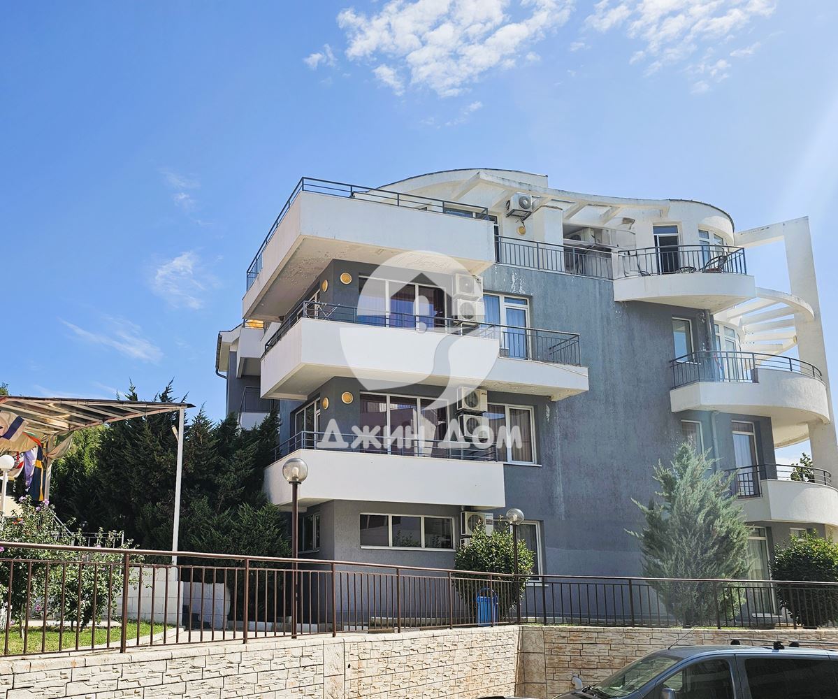 Просторен двустаен апартамент в к-с Сънсет Кошарица, с. Кошарица - 0