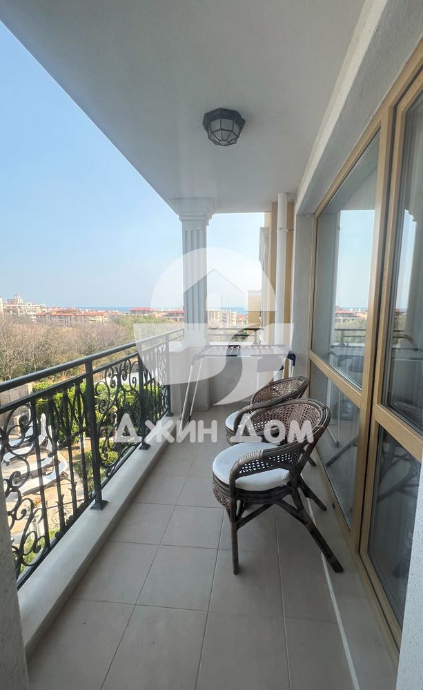 Тристаен апартамент с ГЛЕДКА МОРЕ в к-с Вила Флоренция, гр. Свети Влас - 0