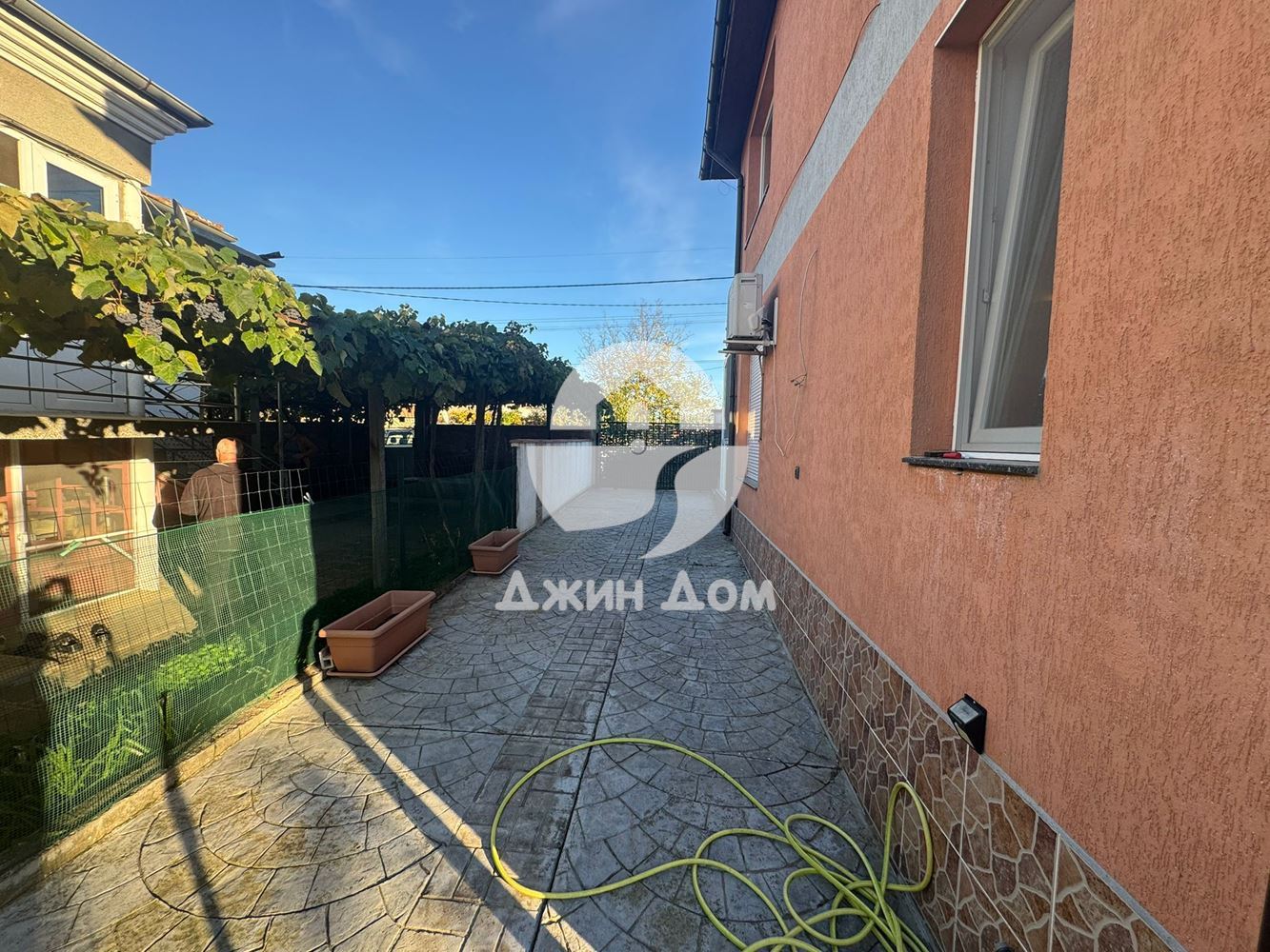 Двуетажен таунхаус с двор в с. Порой, гр. Бургас - 0