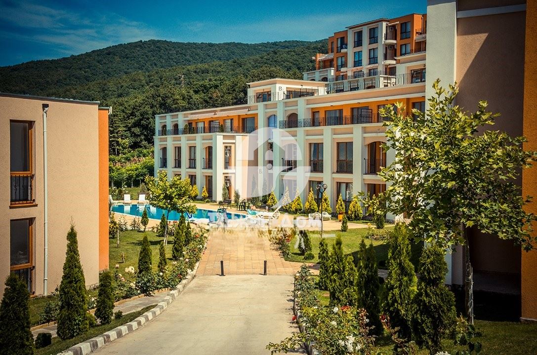 Двустаен апартамент с ПАНОРАМА МОРЕ в к-с „Краун Форт“, гр. Свети Влас - 0