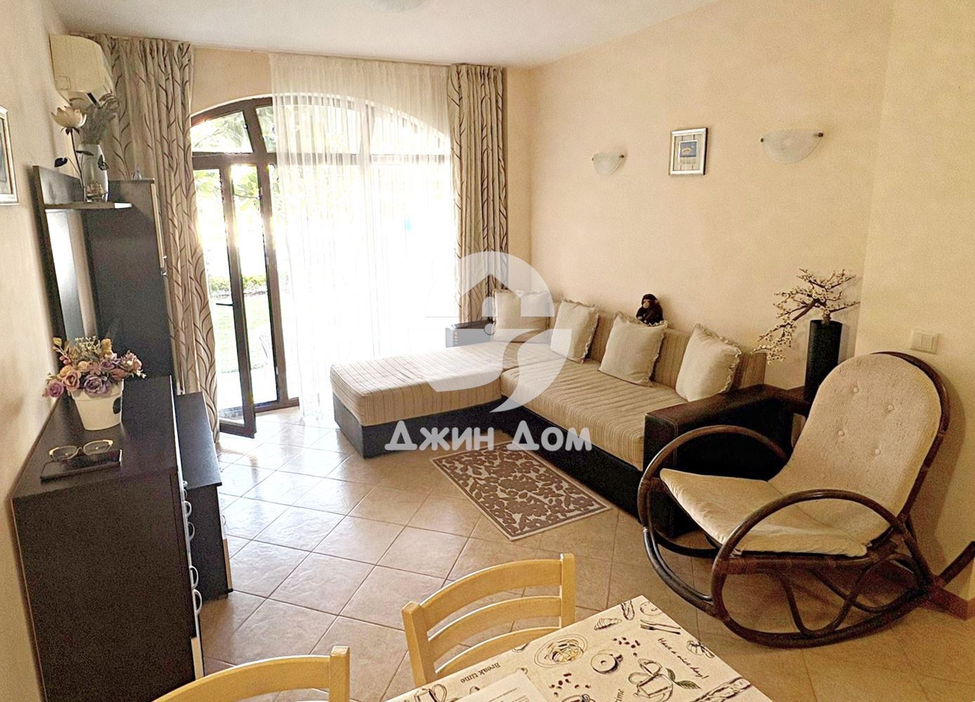 Двустаен апартамент в к-с “Роял Сън”, к.к. Слънчев бряг - 0