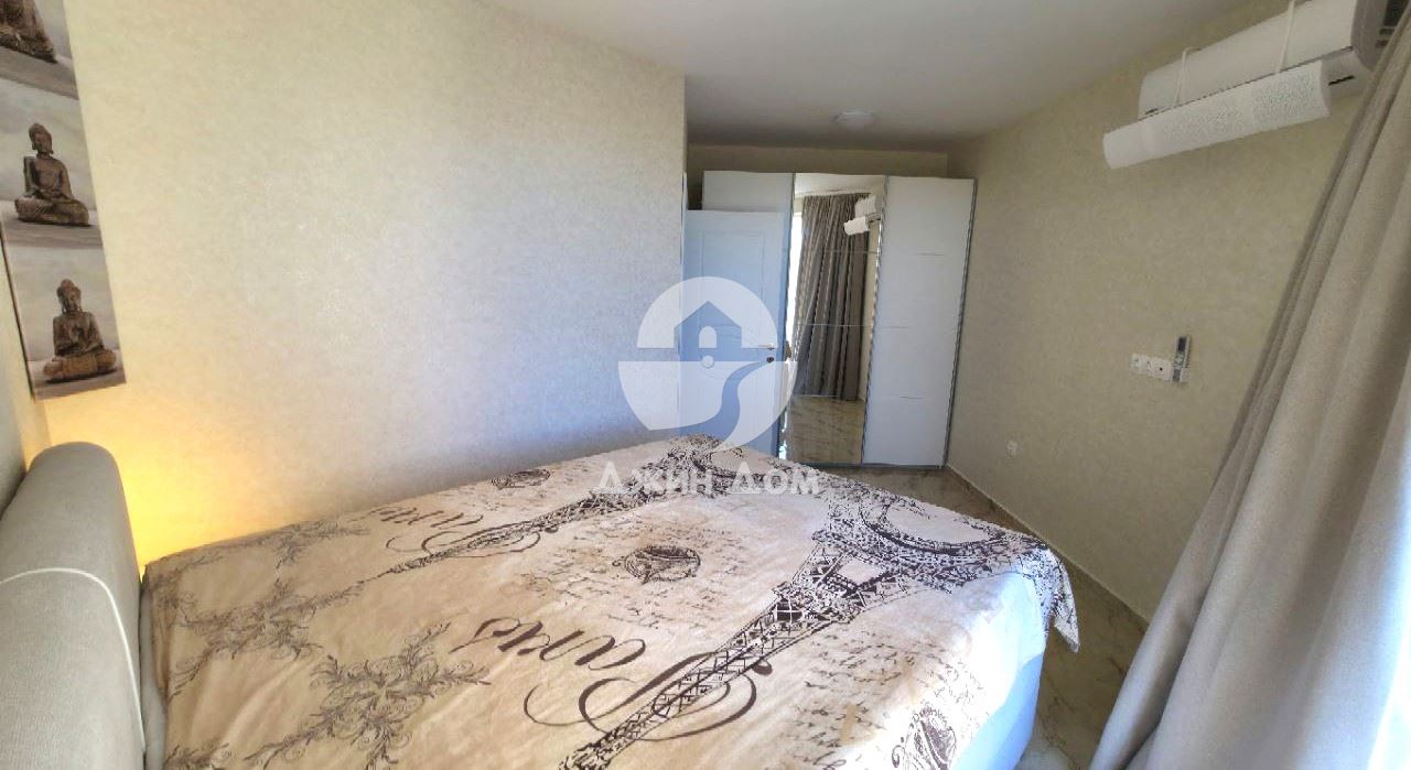 Просторен тристаен апартамент в к-с „Афродита Грийн“, Слънчев бряг - 0