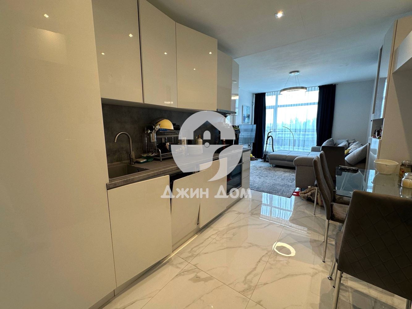 Двустаен апартамент в к-с Камелия Гардън 2, к.к. Слънчев бряг - 0