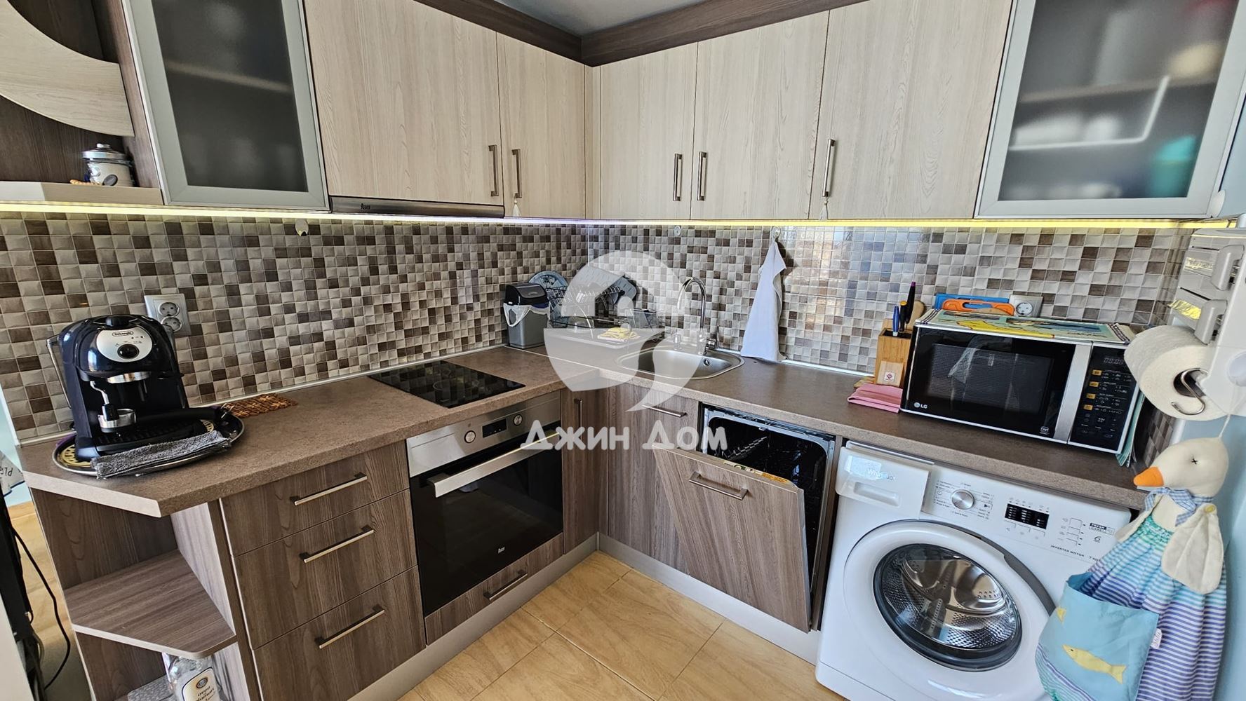 Тристаен апартамент с ГЛЕДКА МОРЕ в к-с Аква Дриймс, гр. Свети Влас - 0