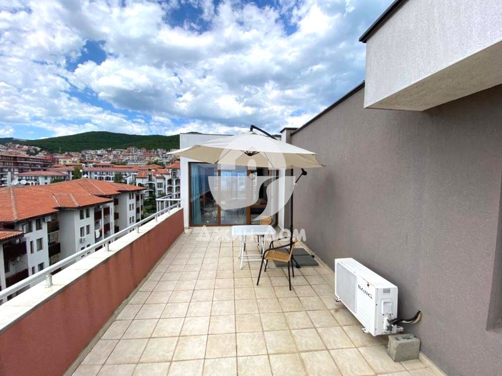 Тристаен апартамент с ПАНОРАМА МОРЕ в к-с Лазур 5, гр. Свети Влас - 0