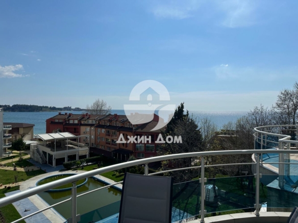 Стилен тристаен апартамент с ПАНОРАМА МОРЕ в к-с „Оазис“, с. Равда - 0
