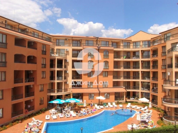 Просторен двустаен апартамент в к-с „Сънрайс“, к.к. Слънчев бряг - 0