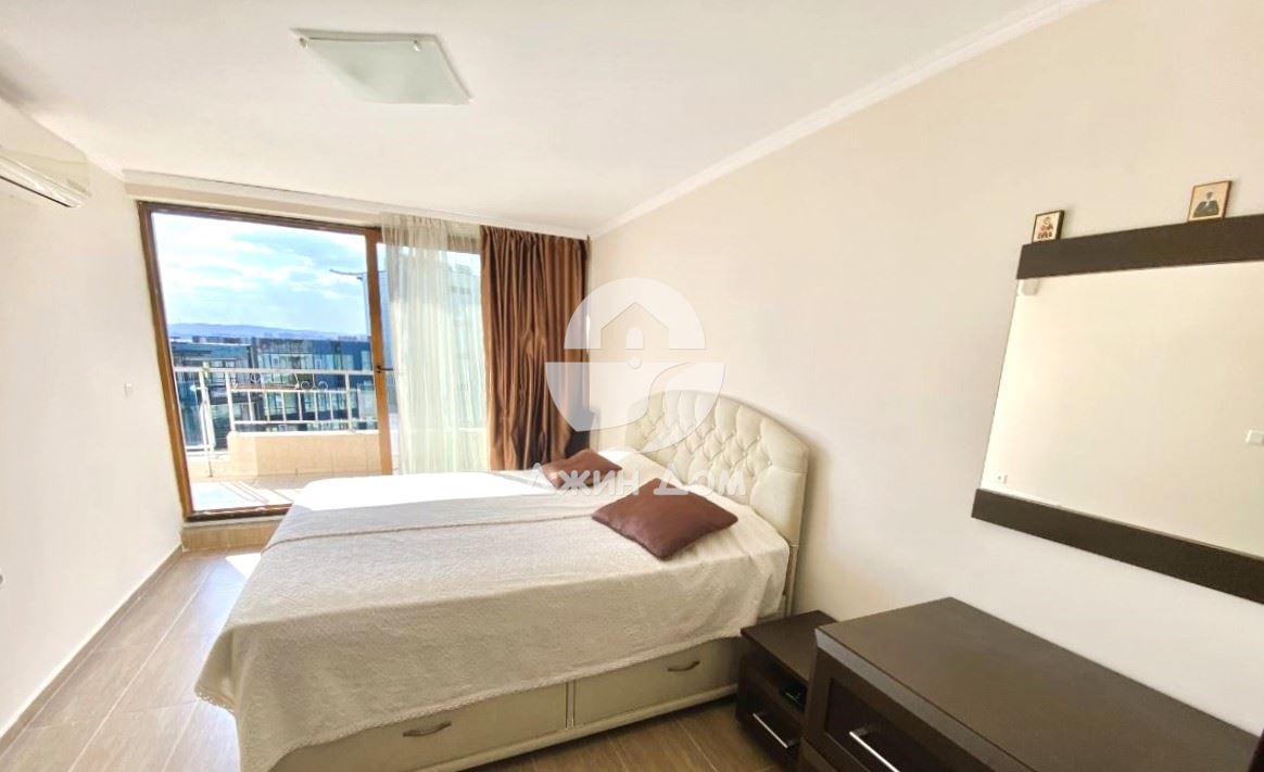 Просторен пентхаус с ПАНОРАМА МОРЕ И ПЛАНИНА в Сън Уейв, Свети Влас - 0