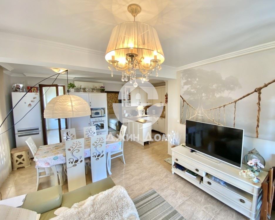 Четиристаен апартамент с ГЛЕДКА МОРЕ в к-с Олимп, гр. Свети Влас - 0