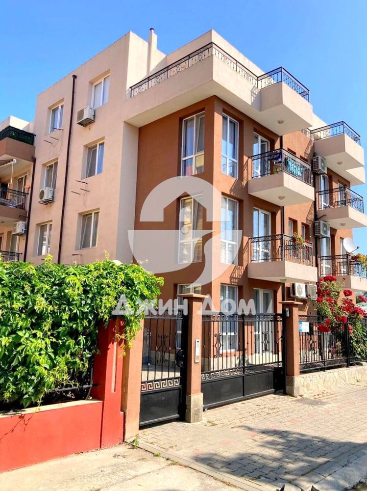 Двустаен апартамент в жилищна сграда БЕЗ ТАКСА, с. Равда - 0