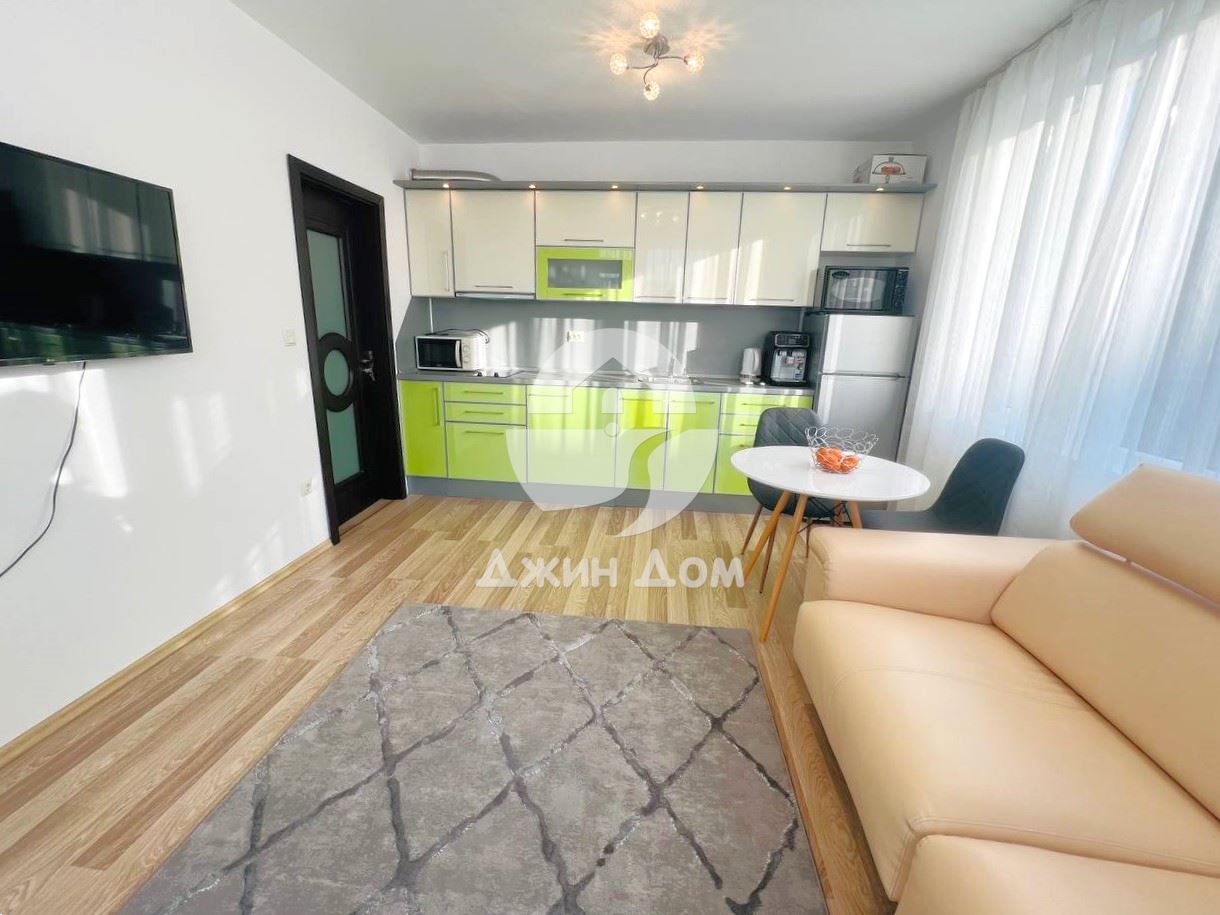 Просторен двустаен апартамент в к-с „Родина 2“, к.к. Свети Влас - 0