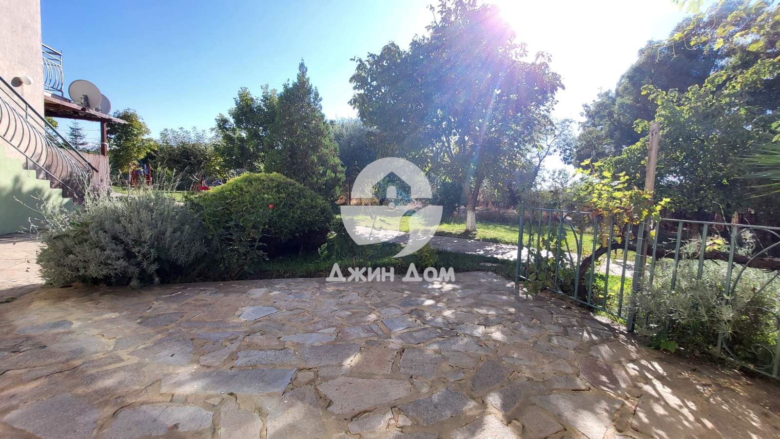 Двустаен апартамент в „Свети Никола“, гр. Свети Влас - 0